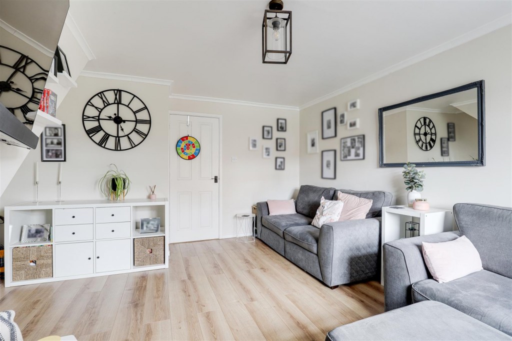 Gleneagles Drive, Arnold, Nottinghamshire, NG5 8QQ