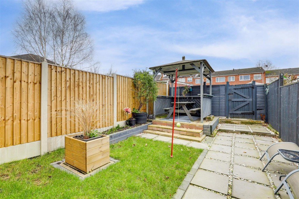 Gleneagles Drive, Arnold, Nottinghamshire, NG5 8QQ