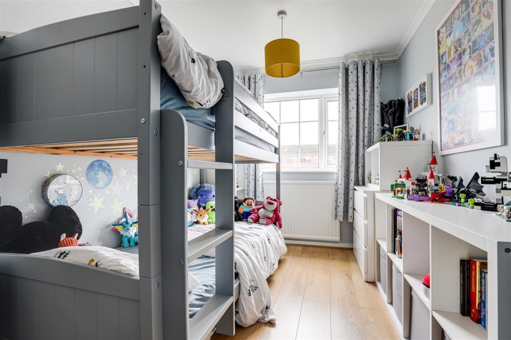 Gleneagles Drive, Arnold, Nottinghamshire, NG5 8QQ