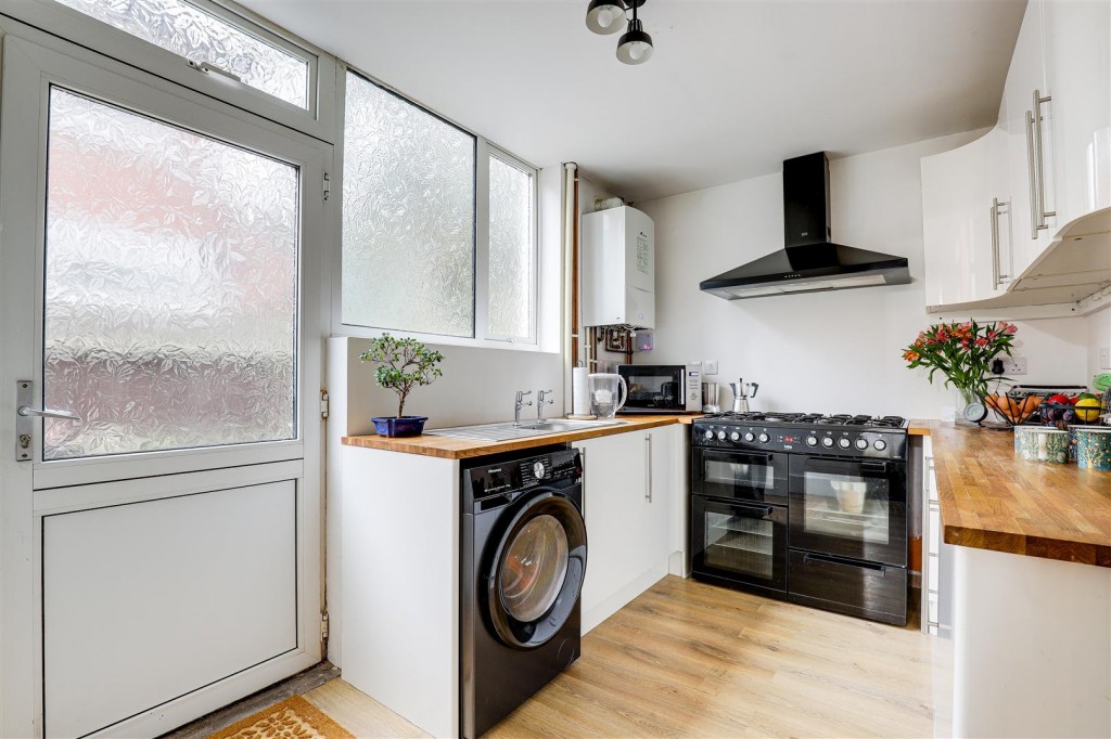 Costock Avenue, Sherwood, Nottinghamshire, NG5 3AS