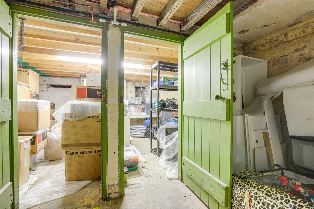 Costock Avenue, Sherwood, Nottinghamshire, NG5 3AS