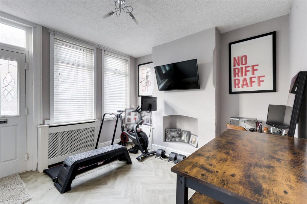 Ogle Street, Hucknall, Nottinghamshire, NG15 7FR