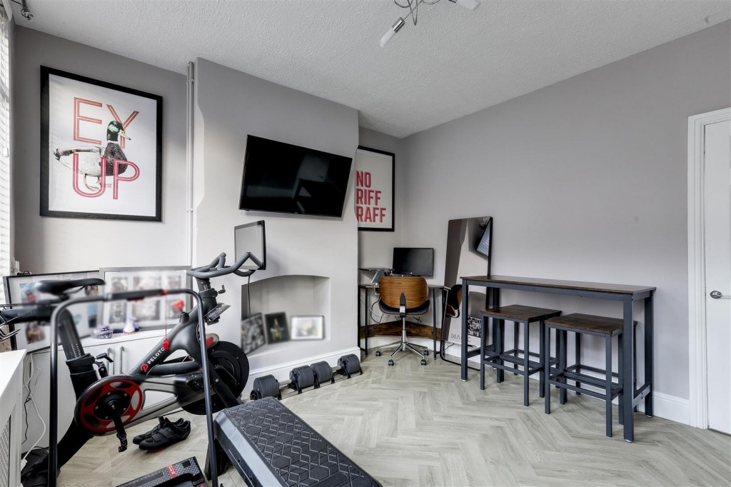 Ogle Street, Hucknall, Nottinghamshire, NG15 7FR