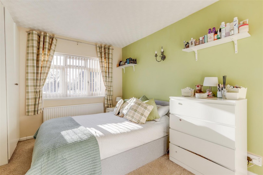 Barbara Square, Hucknall, Nottinghamshire, NG15 8AP