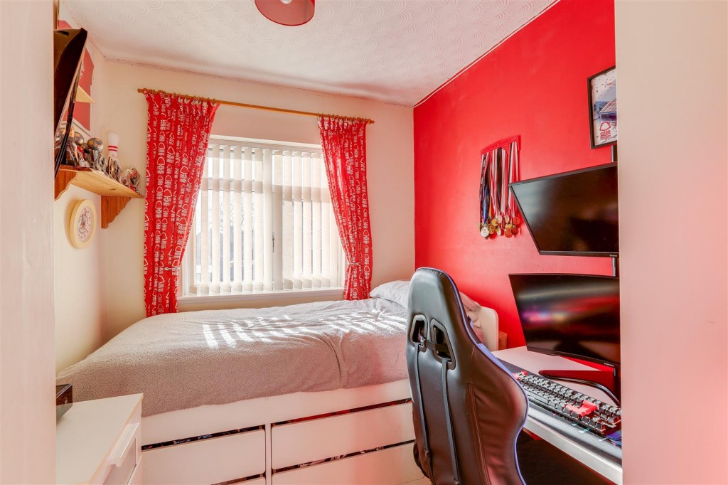 Barbara Square, Hucknall, Nottinghamshire, NG15 8AP