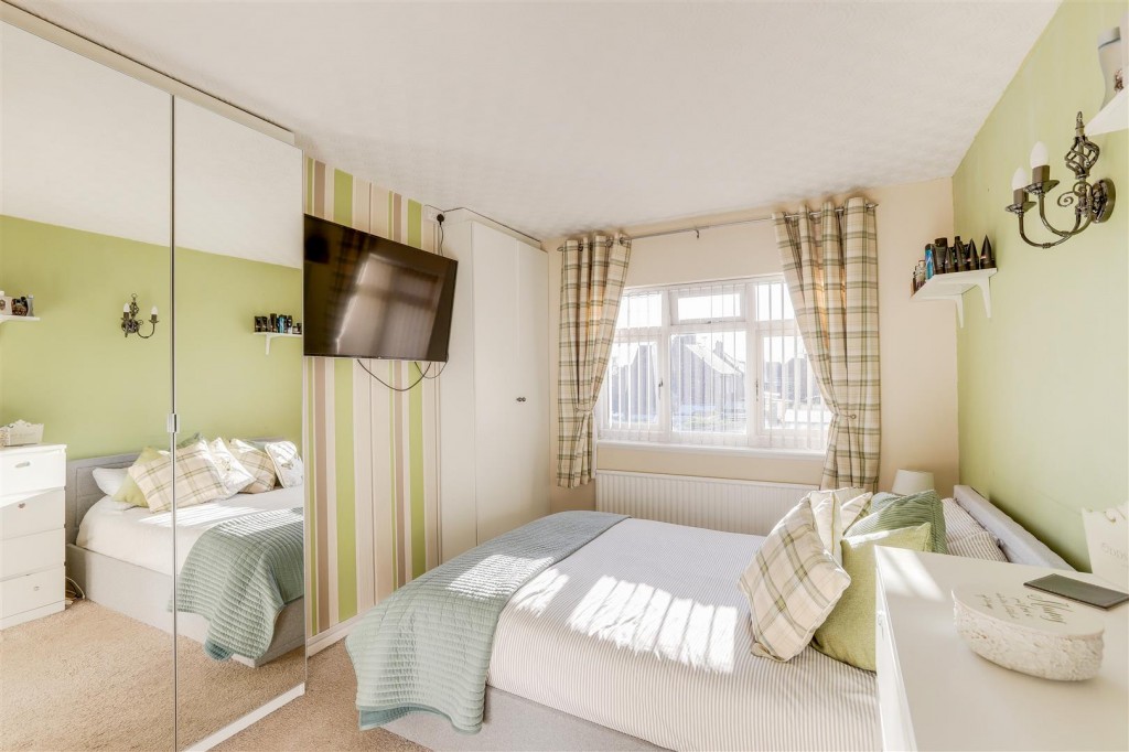 Barbara Square, Hucknall, Nottinghamshire, NG15 8AP