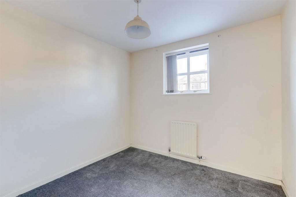 Valley Court, Carlton, Nottinghamshire, NG4 1NW