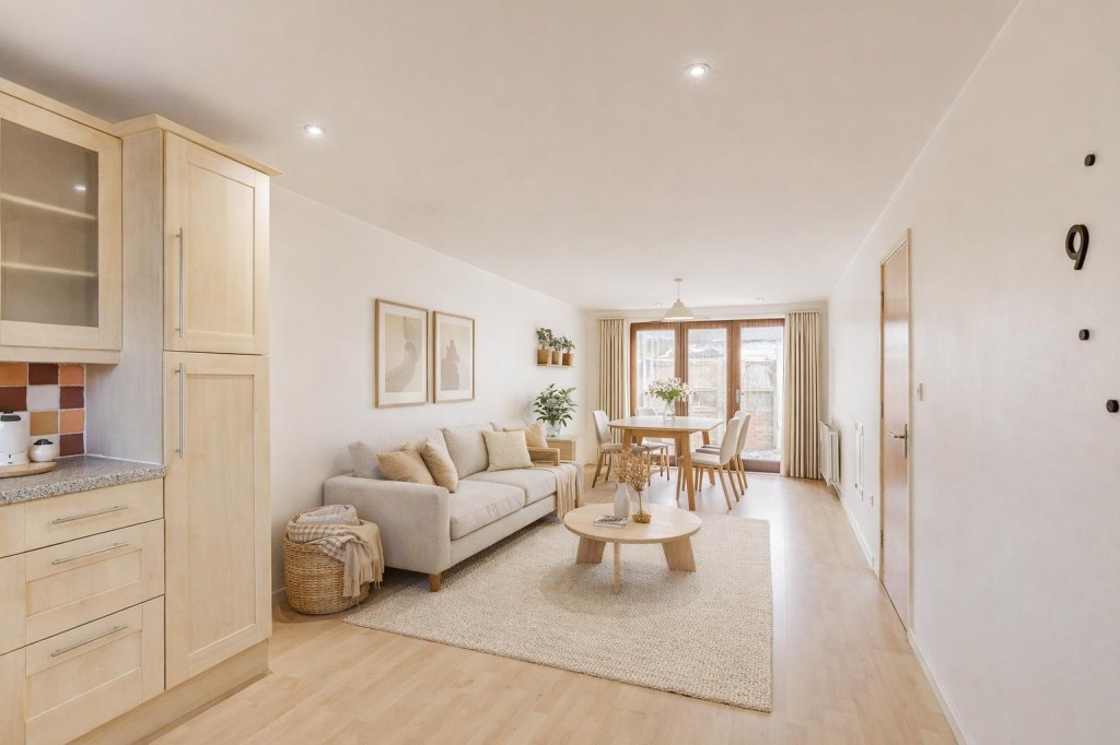 Valley Court, Carlton, Nottinghamshire, NG4 1NW