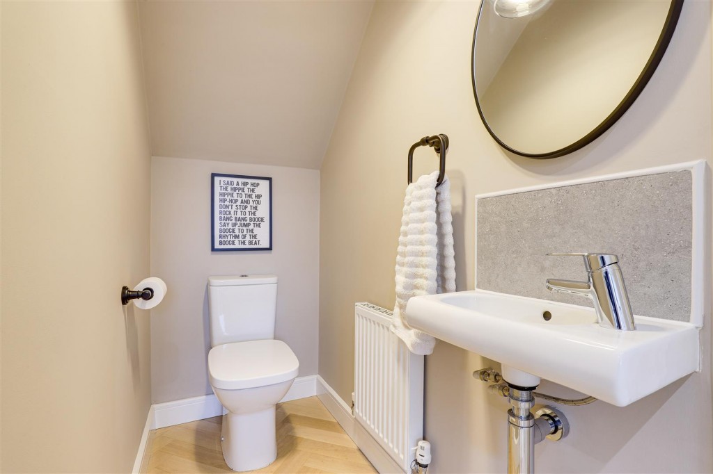 Cornflower Crescent, Ruddington, Nottinghamshire, NG11 6SG