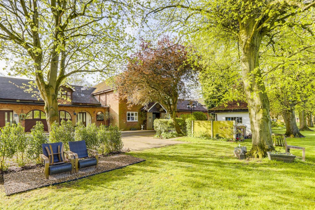 Maple cottages, Risley, Derbyshire, DE72 3WJ