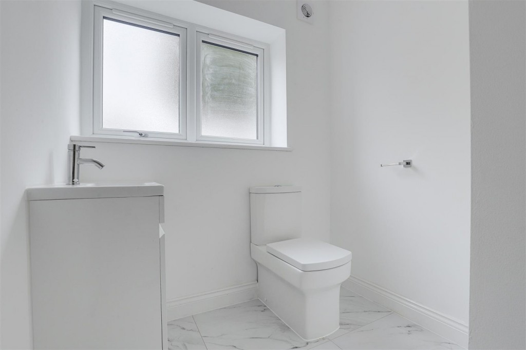 Landmere Lane, Ruddington, Nottinghamshire, NG11 6ND