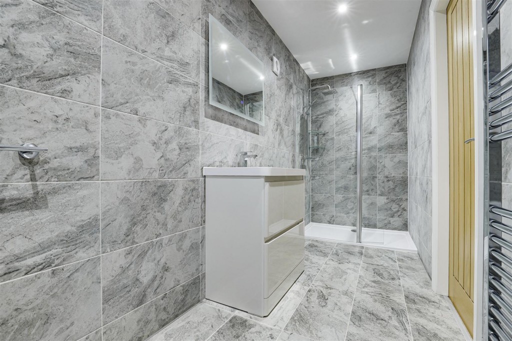 Landmere Lane, Ruddington, Nottinghamshire, NG11 6ND