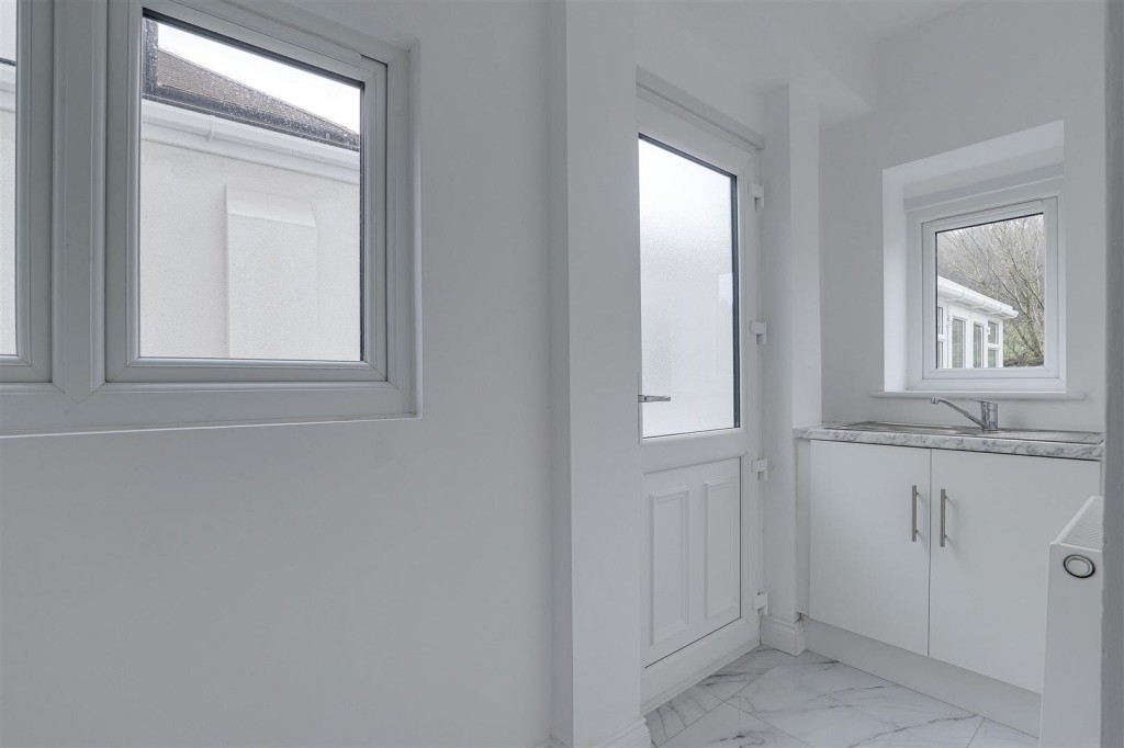 Landmere Lane, Ruddington, Nottinghamshire, NG11 6ND