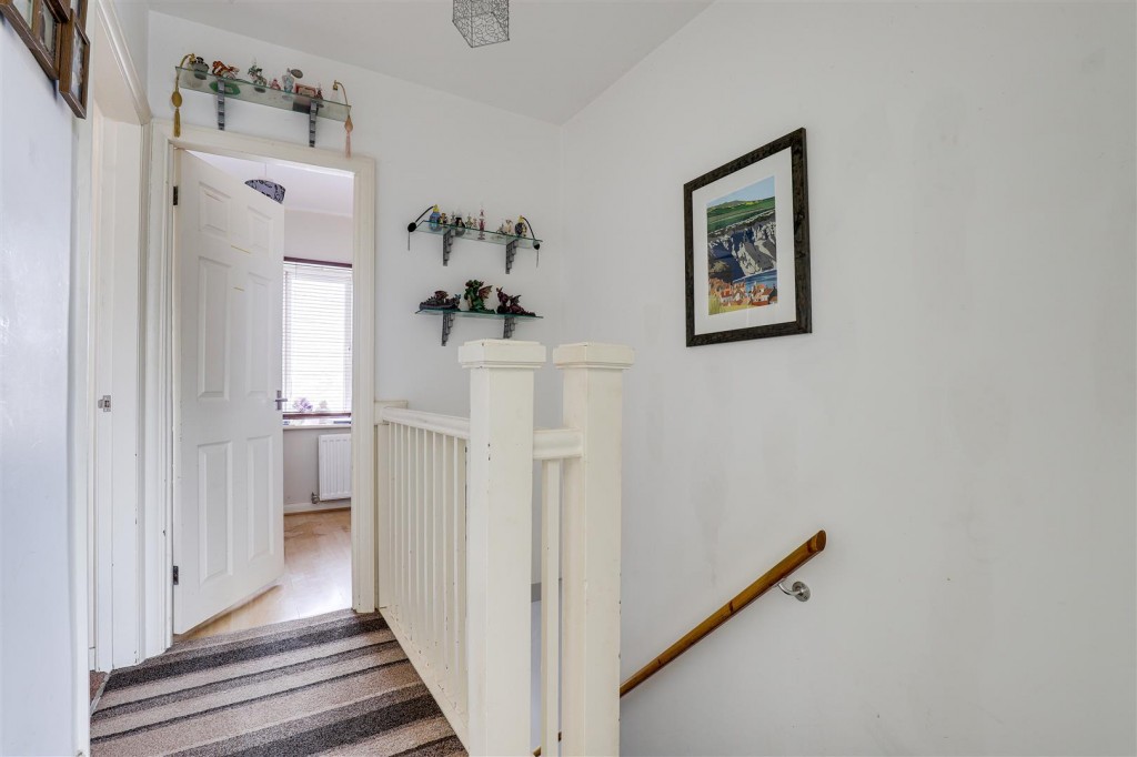 Highfield Drive, Carlton, Nottinghamshire, NG4 1PR