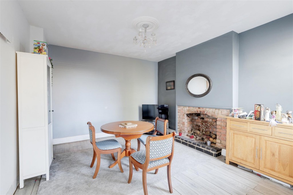 Albert Road, Long Eaton, Nottinghamshire, NG10 1JZ