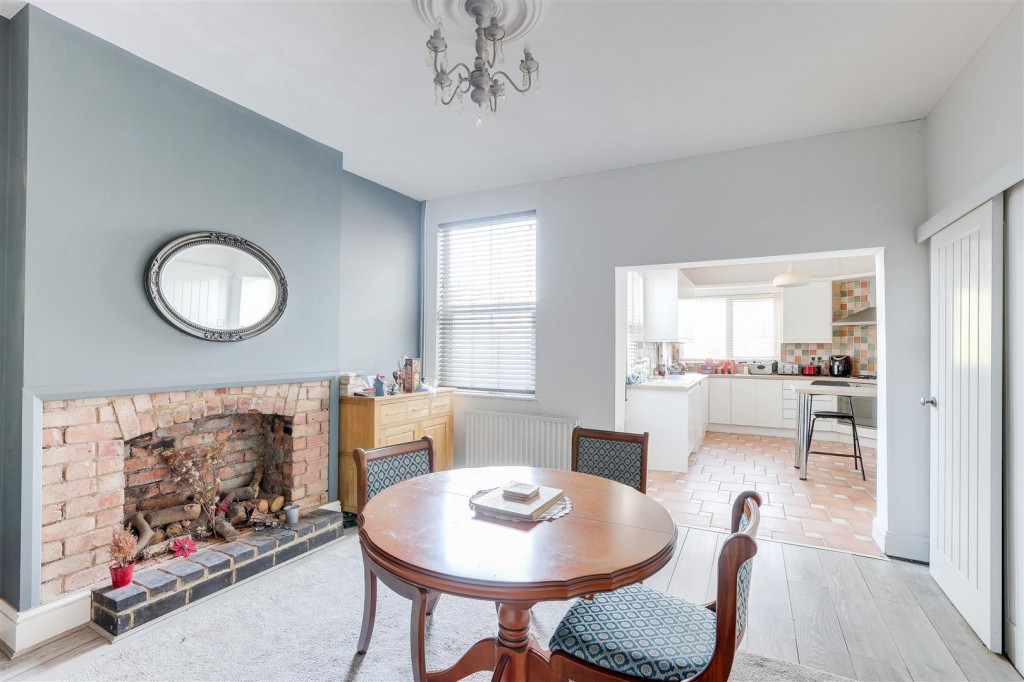 Albert Road, Long Eaton, Nottinghamshire, NG10 1JZ