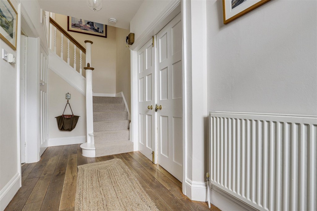 Leahurst Road, West Bridgford, Nottinghamshire, NG2 6JD