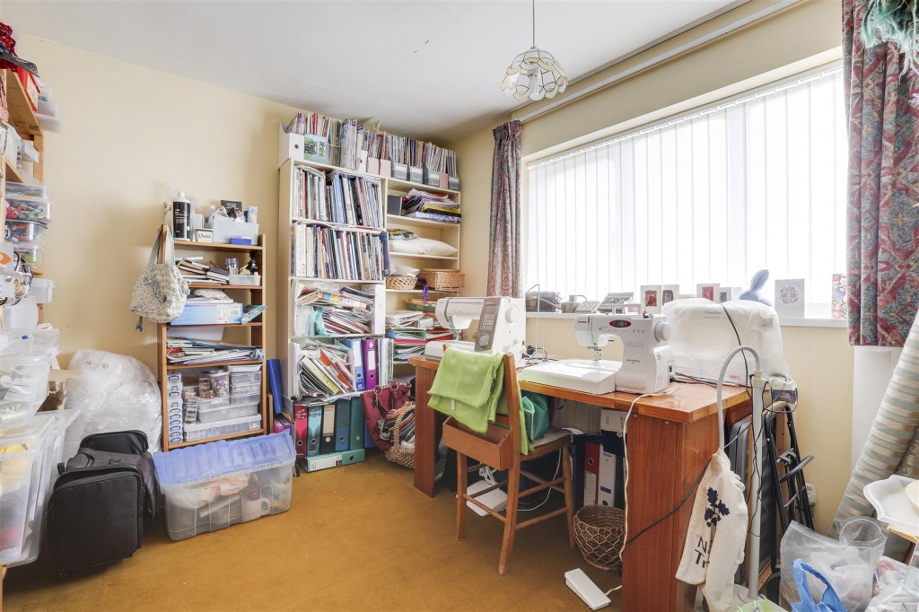 Briar Avenue, Sandiacre, Nottinghamshire, NG10 5NG