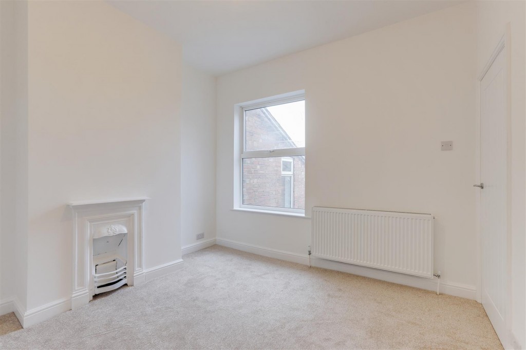 Duke Street, Hucknall, Nottinghamshire, NG15 7HB