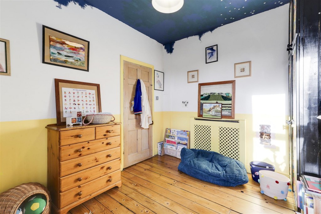 Dagmar Grove, Alexandra Park, Nottinghamshire, NG3 4JE