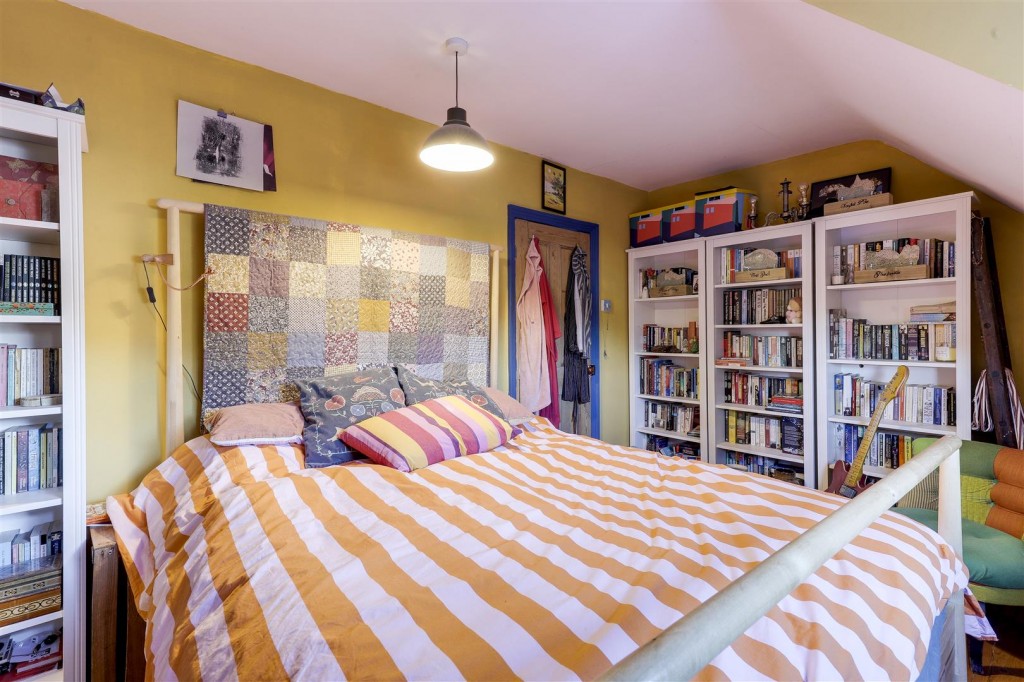 Dagmar Grove, Alexandra Park, Nottinghamshire, NG3 4JE