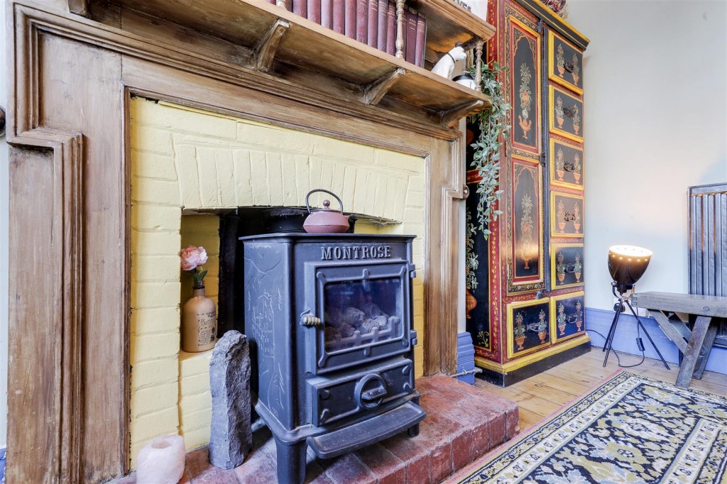 Dagmar Grove, Alexandra Park, Nottinghamshire, NG3 4JE