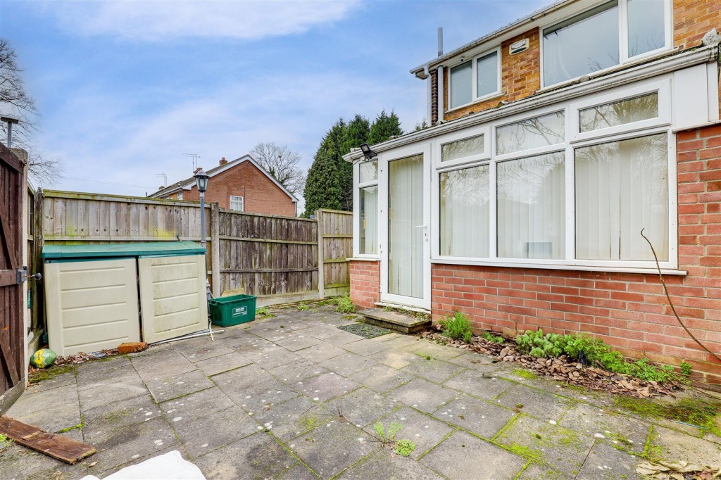 Mansfield Road, Redhill, Nottinghamshire, NG5 8NB