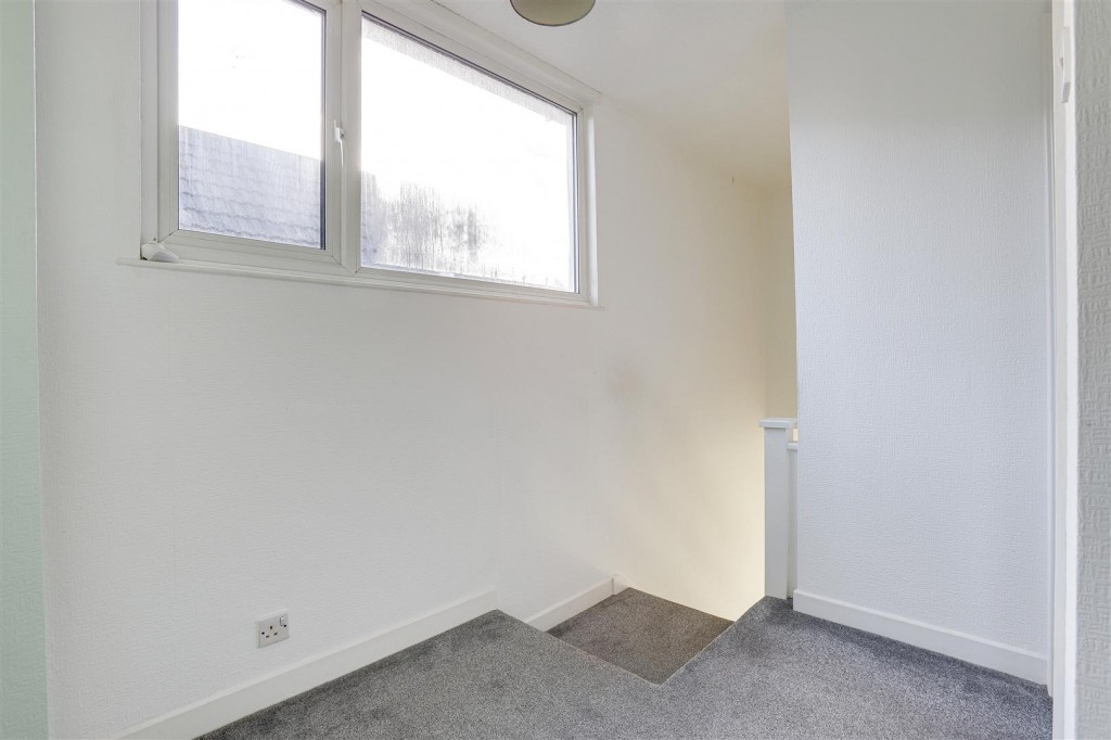 The Hollows, Long Eaton, Nottinghamshire, NG10 2ES