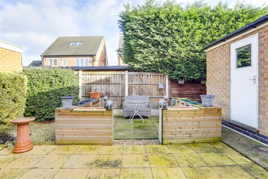 The Hollows, Long Eaton, Nottinghamshire, NG10 2ES