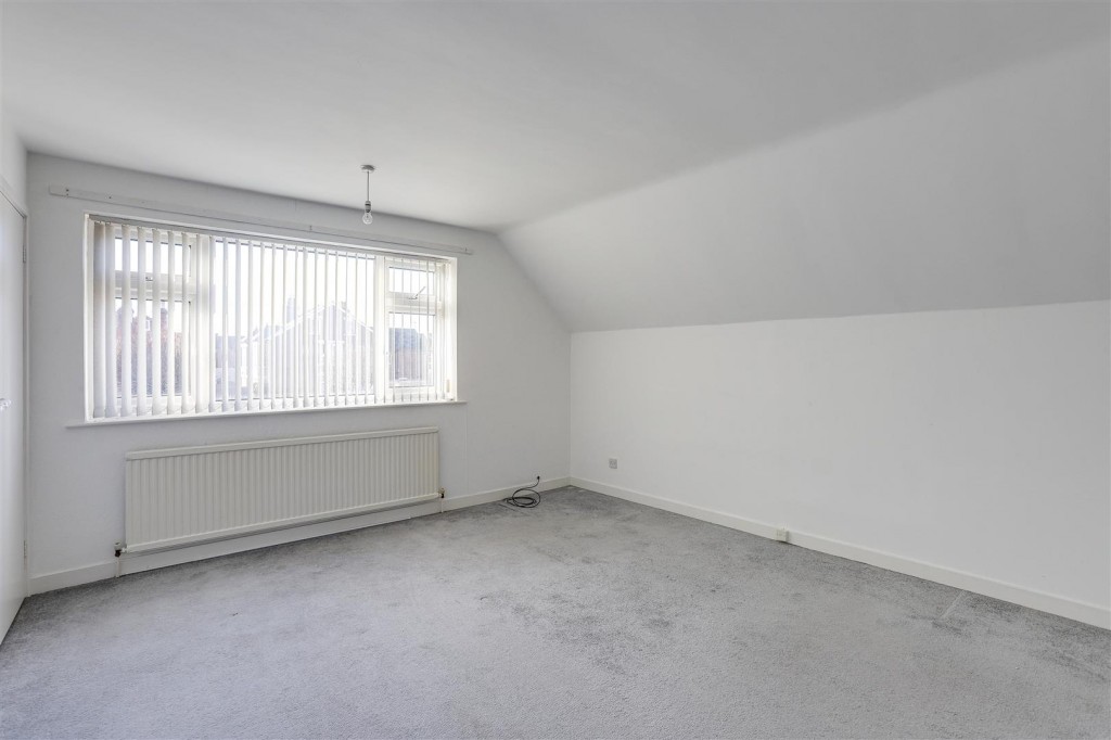 The Hollows, Long Eaton, Nottinghamshire, NG10 2ES