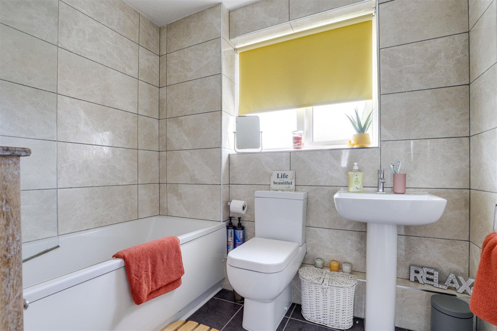 Avonbridge Close, Arnold, Nottinghamshire, NG5 8DE