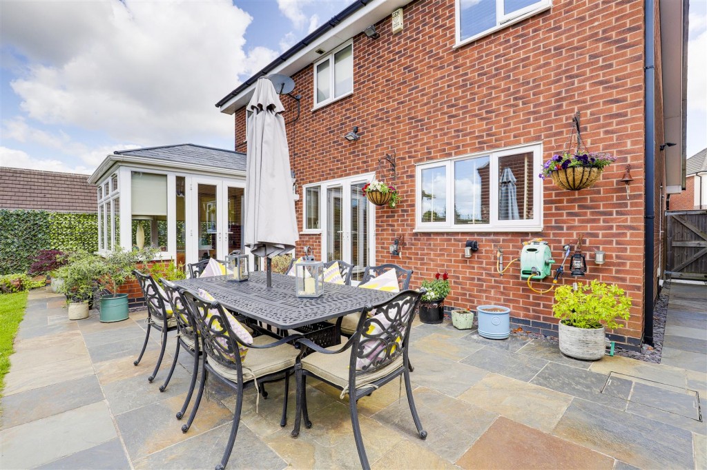 Avonbridge Close, Arnold, Nottinghamshire, NG5 8DE