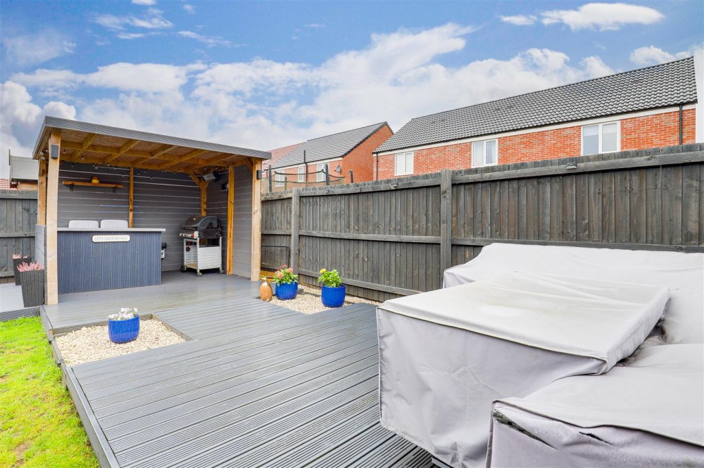 Pennington Way, Hucknall, Nottinghamshire, NG15 6XD