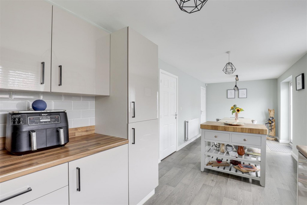 Pennington Way, Hucknall, Nottinghamshire, NG15 6XD