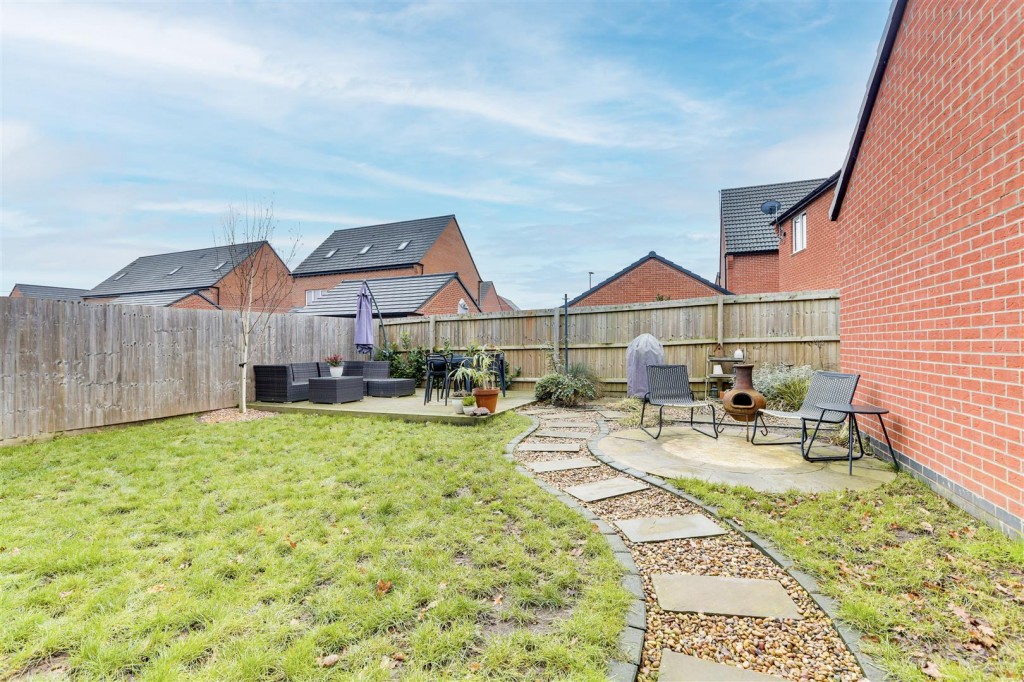 Nunn Close, Linby, Nottinghamshire, NG15 8LE