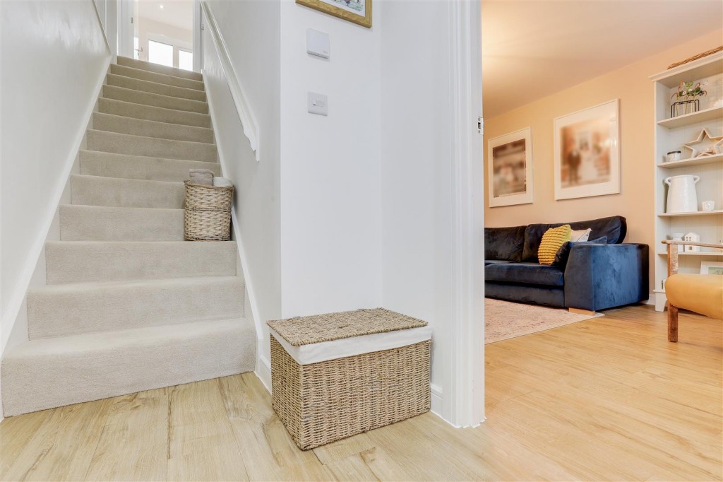 Nunn Close, Linby, Nottinghamshire, NG15 8LE