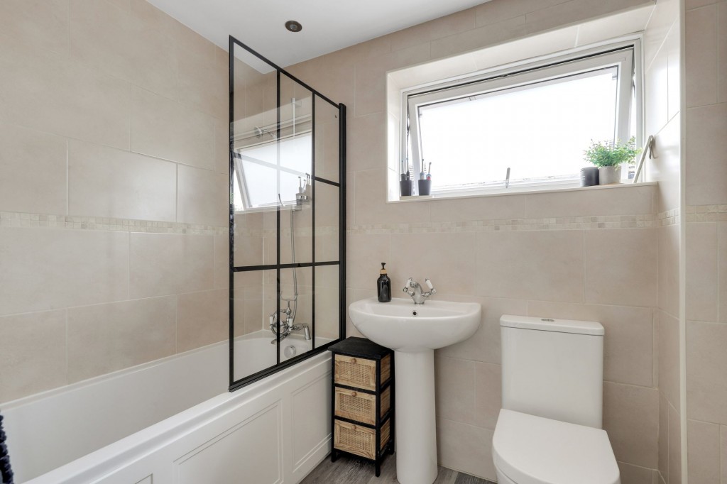 Buckland Drive, Woodborough, NG14