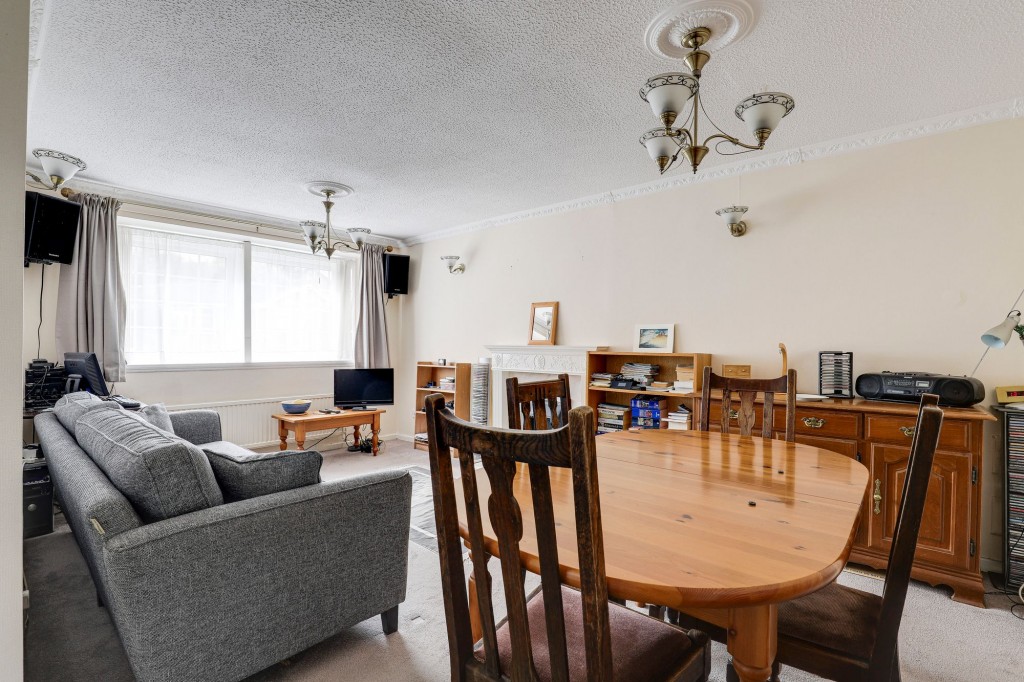 Russet Avenue, Carlton, NG4