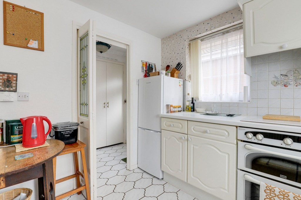 Russet Avenue, Carlton, NG4