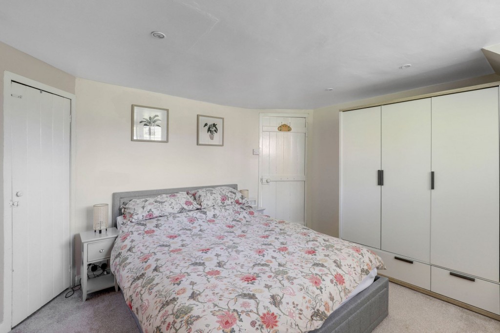 Kirklington Road, Eakring, NG22