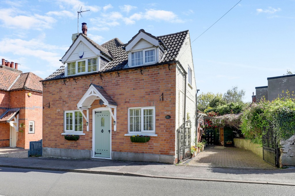 Kirklington Road, Eakring, NG22