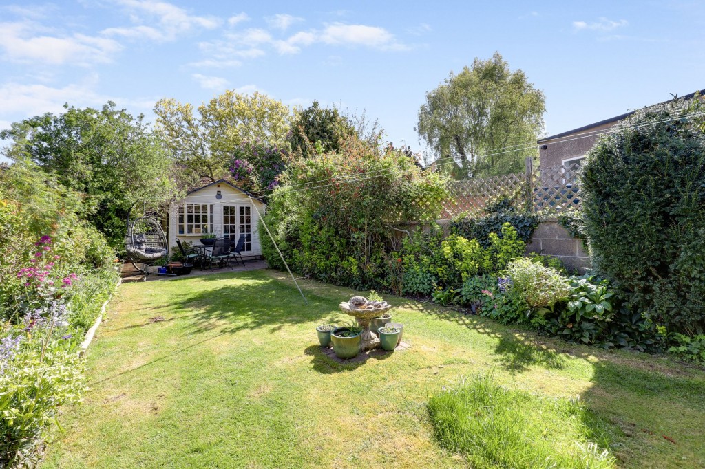 Kirklington Road, Eakring, NG22