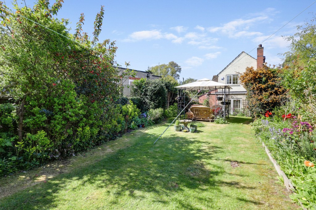 Kirklington Road, Eakring, NG22