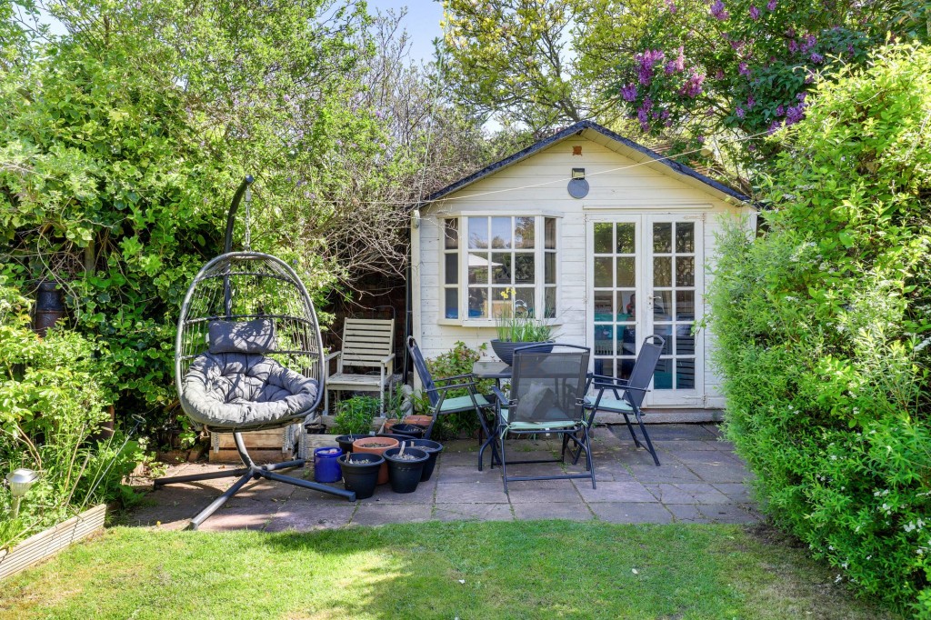 Kirklington Road, Eakring, NG22