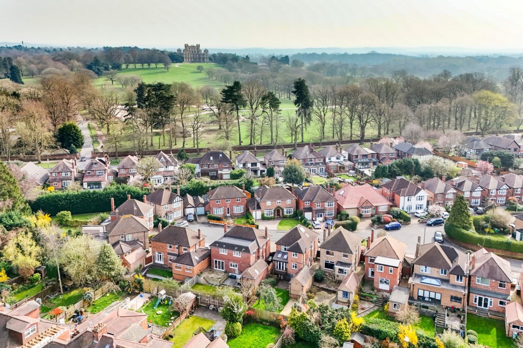 Tranby Gardens, Nottingham, NG8