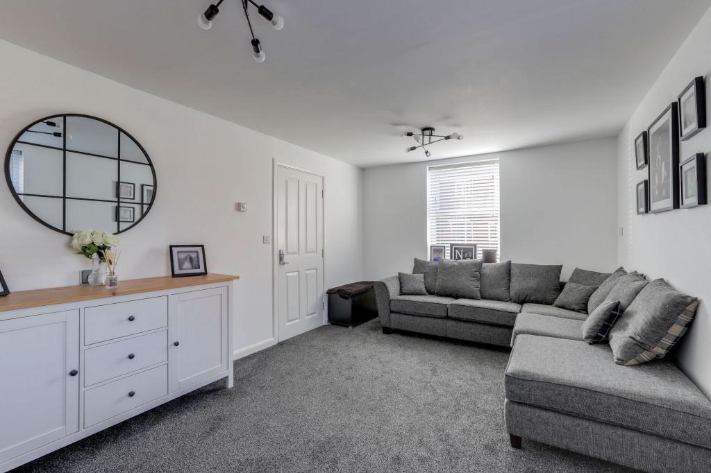 Topaz Crescent, Sutton-In-Ashfield, NG17