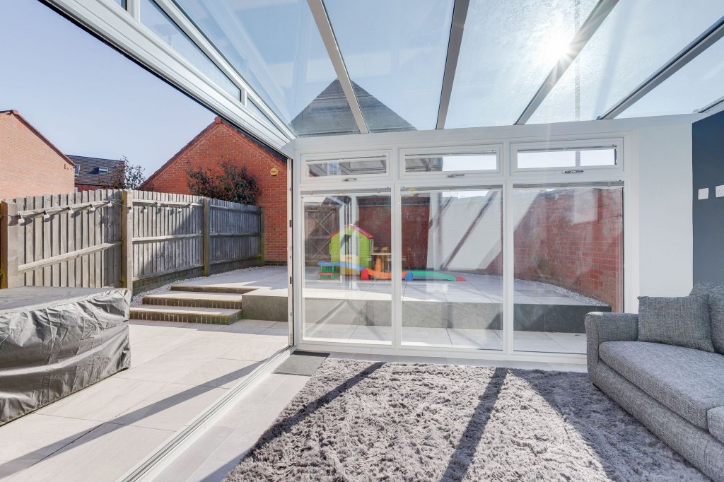 Topaz Crescent, Sutton-In-Ashfield, NG17