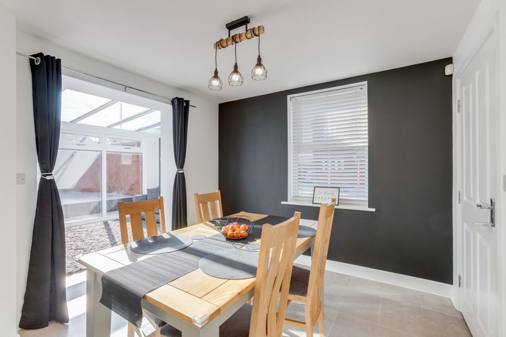 Topaz Crescent, Sutton-In-Ashfield, NG17