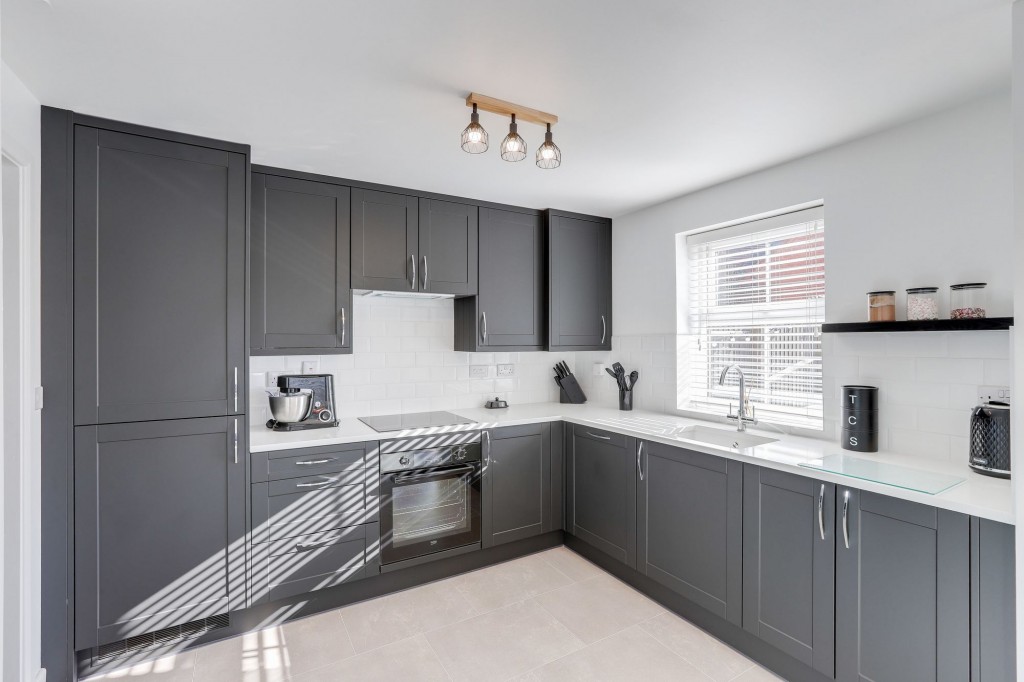 Topaz Crescent, Sutton-In-Ashfield, NG17