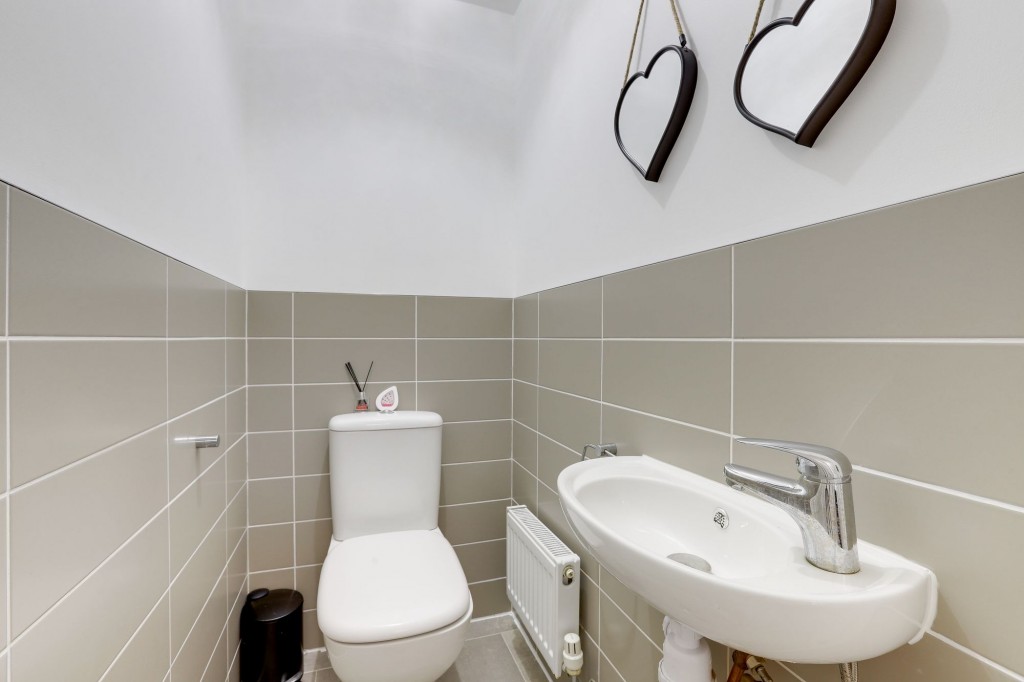 Topaz Crescent, Sutton-In-Ashfield, NG17